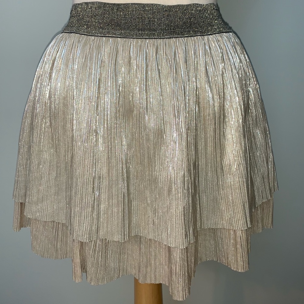 🔥 Layered metallic gold skirt